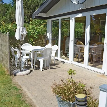 3 Bedroom Awesome In Holiday home